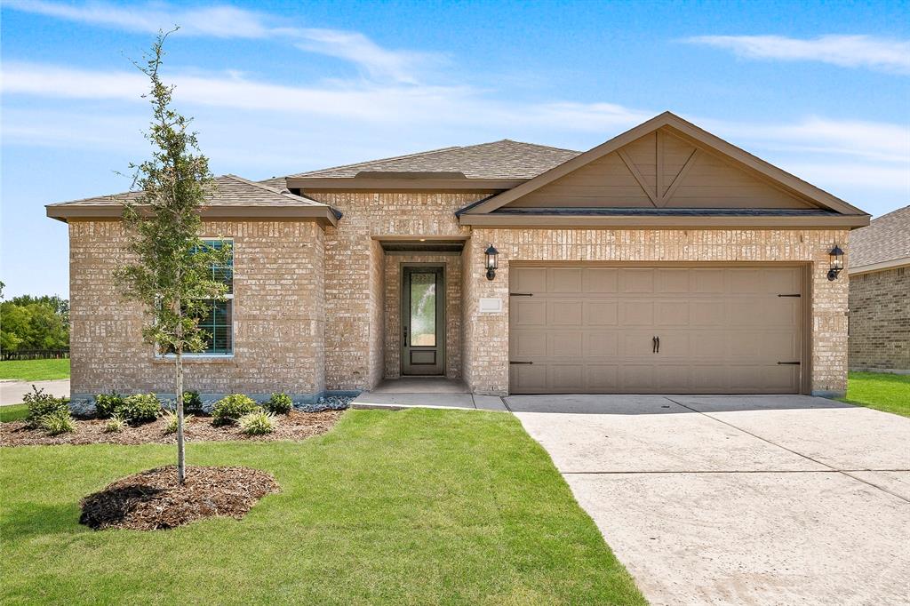 This incredible single-story newly constructed home bursts with charm and plenty of space. You will find four bedrooms, two full baths, and a spacious, open layout. The family room is open to the kitchen and dining room creating the perfect space for entertaining. Another popular feature of this home is the private master suite with a stunning en-suite bathroom. This home comes complete with designer-selected upgrades such as a full suite of energy-efficient kitchen appliances, granite countertops, oversized wood cabinetry, two-inch faux wood blinds installed on all operable windows, and more. Easy commute to US-75, walking distance to Anna schools and parks. Refrigerator included!!!