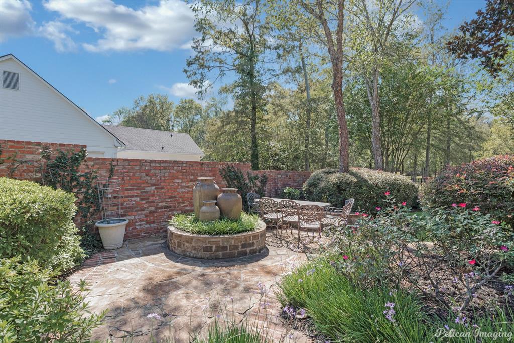 Victorian Pointe-Carriage Oaks - Residential