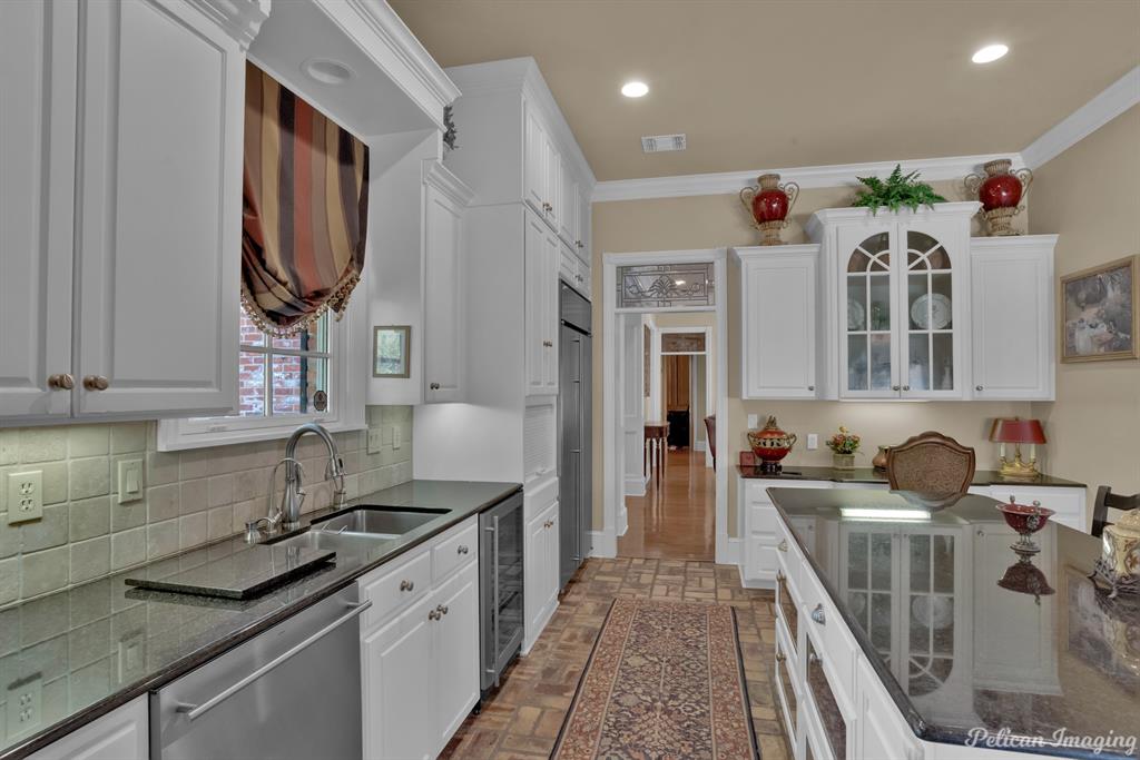 Victorian Pointe-Carriage Oaks - Residential