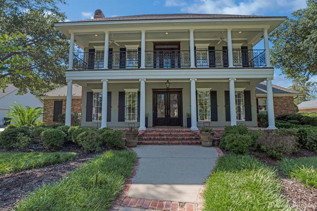 Victorian Pointe-Carriage Oaks - Residential