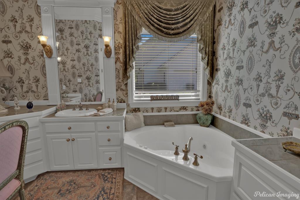 Victorian Pointe-Carriage Oaks - Residential