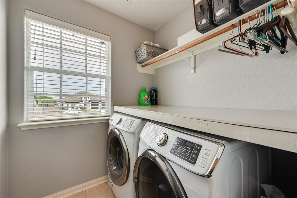 Chisholm Spgs - Residential