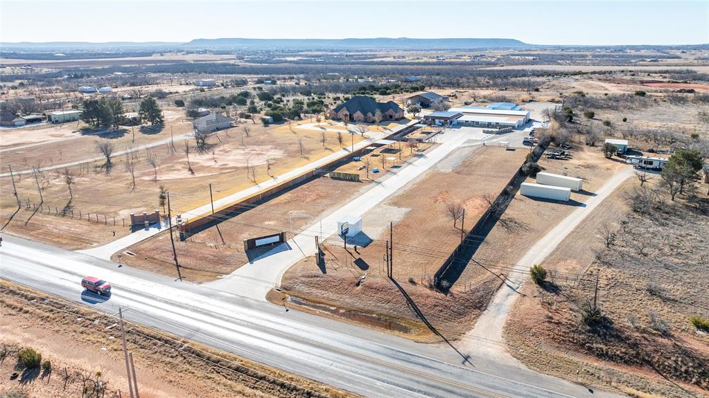 AO418 - Commercial Sale