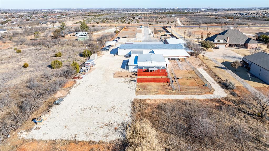 AO418 - Commercial Sale