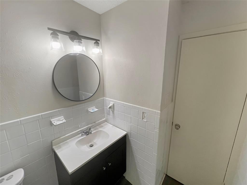 Bunche Ralph Add - Residential