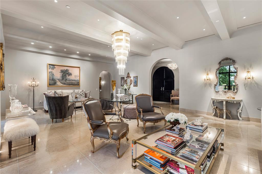 Mansion Residence - Residential