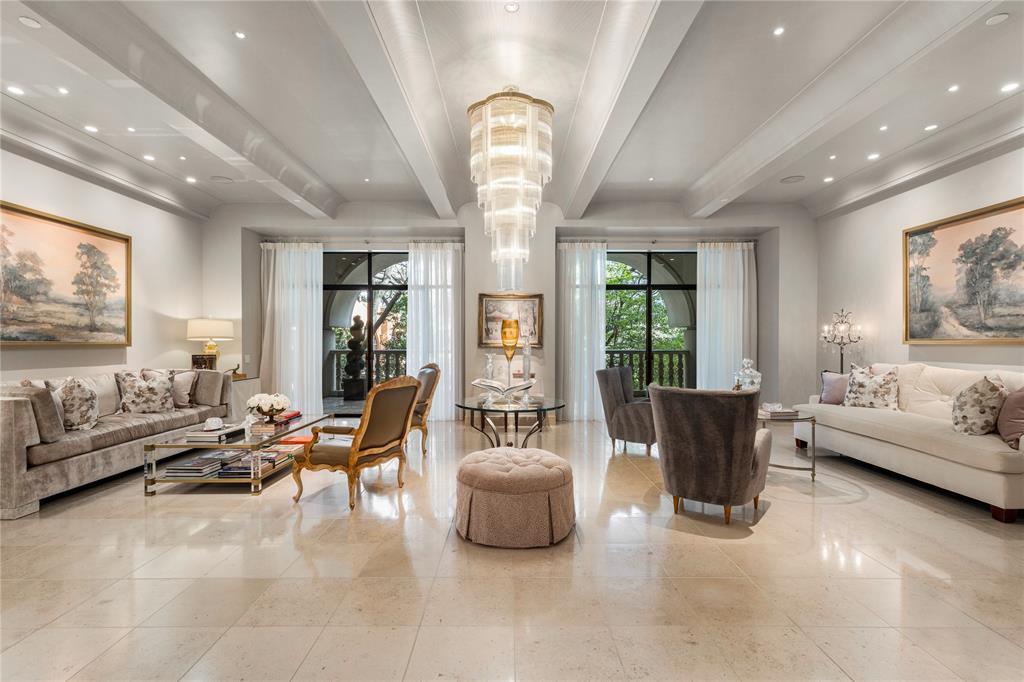 Mansion Residence - Residential