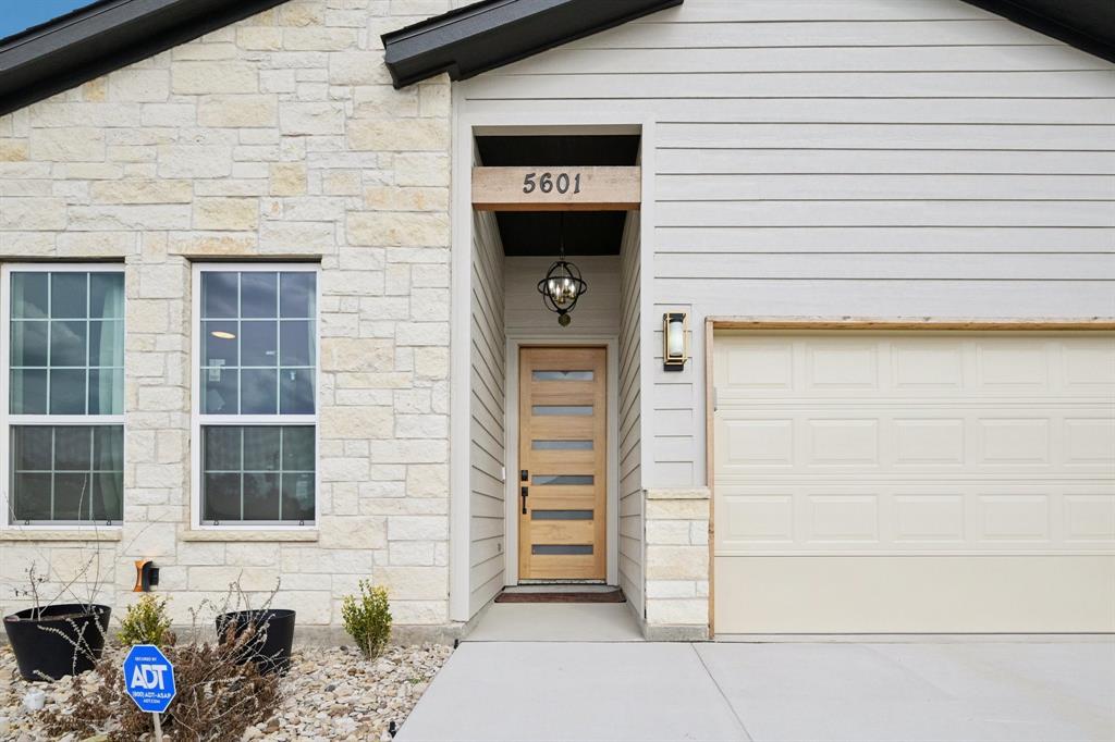 Canyon Creek V - Residential