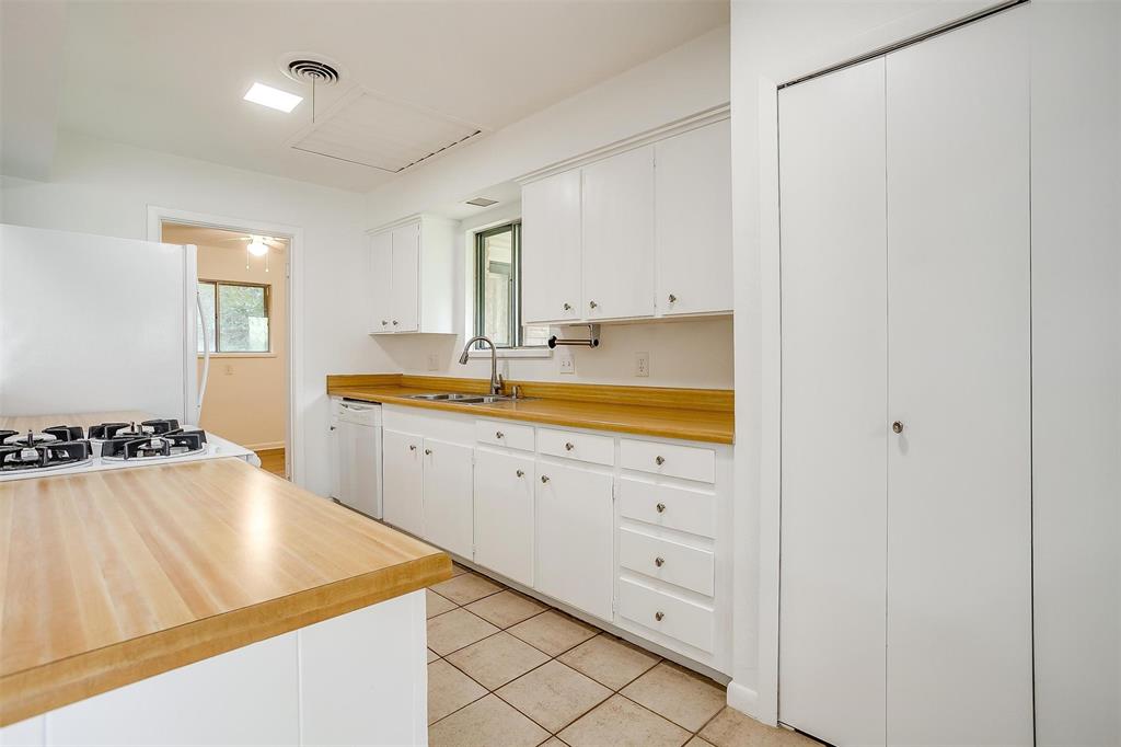 South Hills Add - Residential Lease