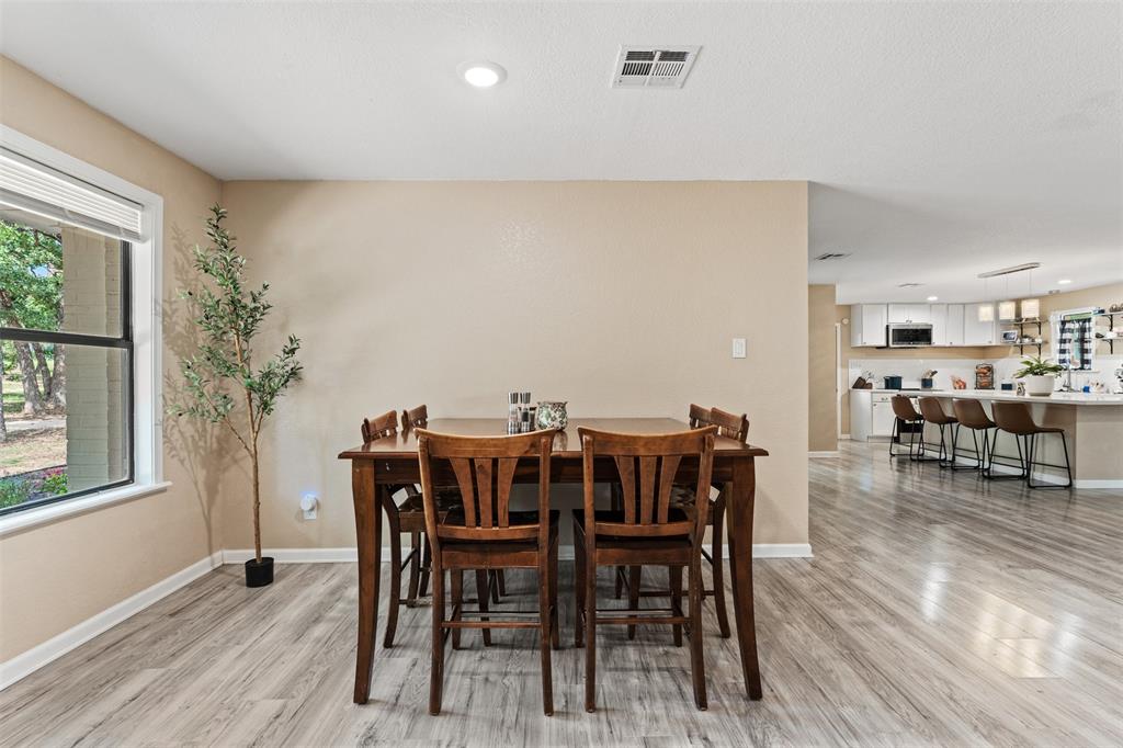 A00201, 201 J DAUGHTERY; - Residential