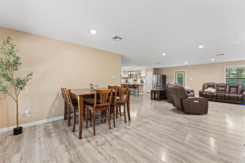 A00201, 201 J DAUGHTERY; - Residential