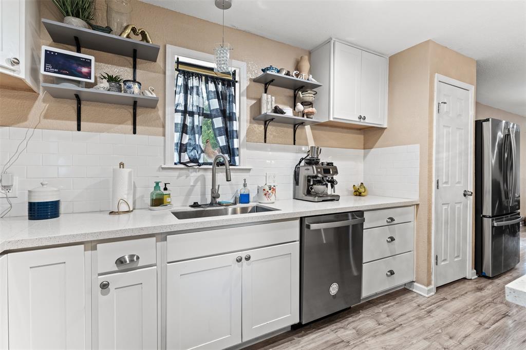 A00201, 201 J DAUGHTERY; - Residential