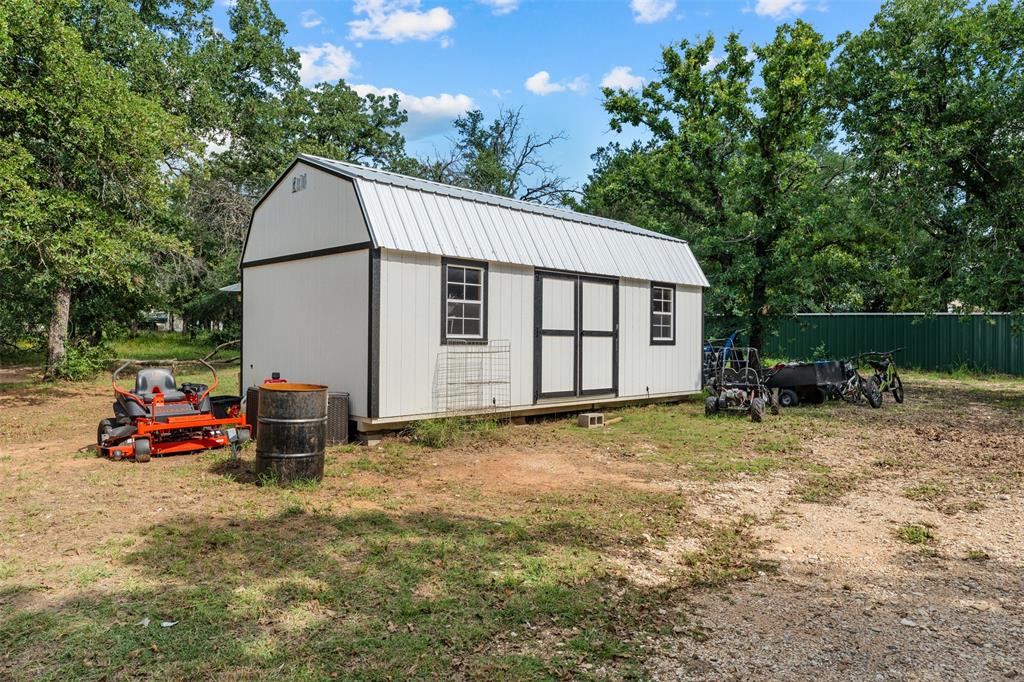 A00201, 201 J DAUGHTERY; - Residential