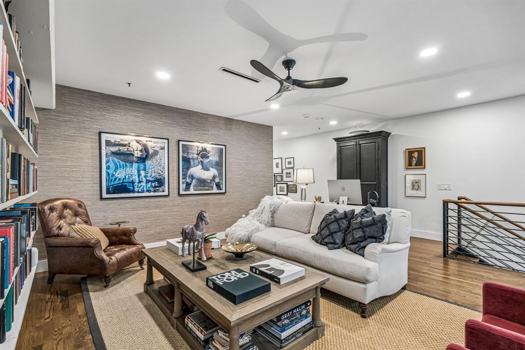 Mckinney Condo 1999 - Residential