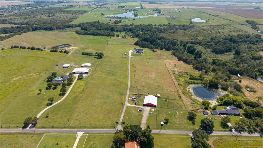 This lot is ready to be built on and does not have any restrictions. You can bring your own dreams and builder to make this one your own! Situated in a picturesque area with great road frontage and without floodplain, this acre offers multiple home placement options. Water and electricity are at the street; the water company is Rockett SUD. The property will require a septic to be installed. Come check it out & make it yours!