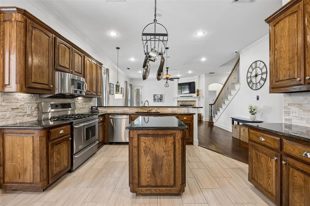 Oakridge on the Creek - Residential