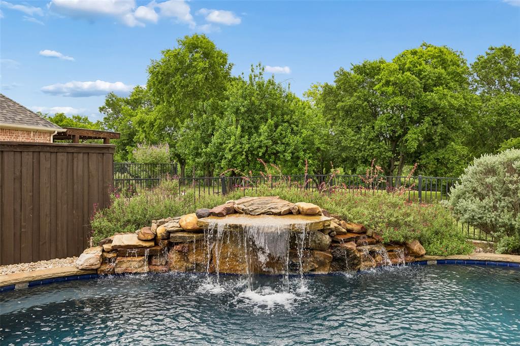 Oakridge on the Creek - Residential