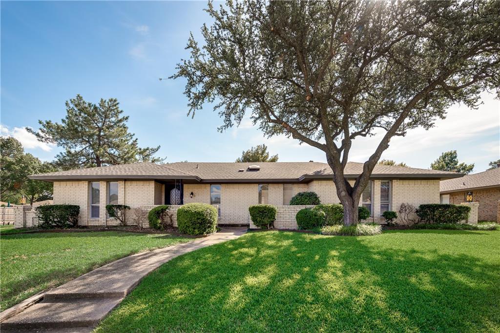 Charming updated one story,corner lot home in a well established neighborhood in Plano! large spacious backyard with Sparkling pool and Grassy play area , 4 split Bedrooms, 2 Baths, Big living Room with a cozy fireplace great for relaxing or entertaining. Kitchen with Granite countertops open to a nice Dining Room. Home feature vaulted ceilings, Fresh paint walls thought, fireplace, and a wall of windows that overlook the large backyard. Separate Utility Room with cabinets.