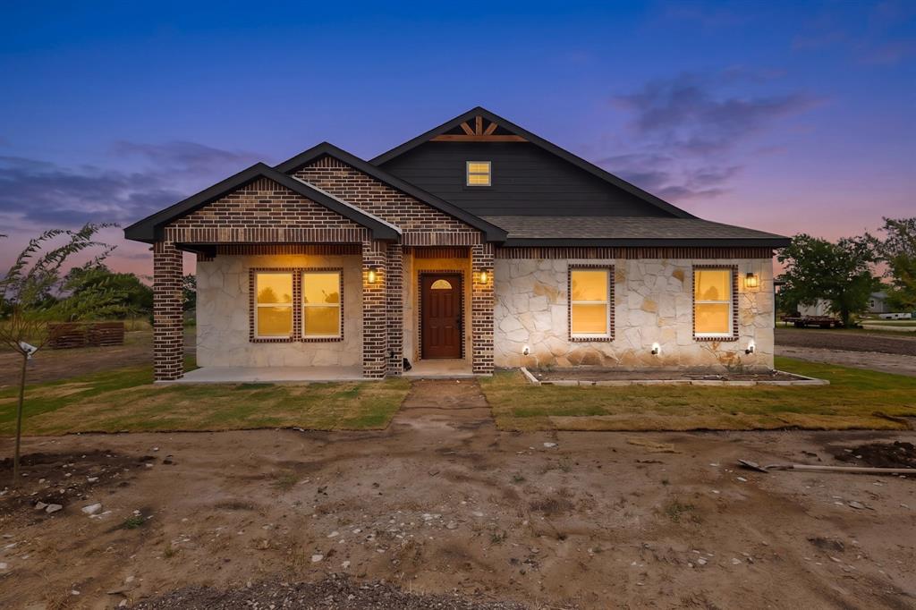 Beautiful like new home with 5 bedrooms and 3 full bathrooms with an excellent location on 1.13 acres. NO HOA, No known restrictions. The house comes with high ceilings,  ceiling fans in all the rooms, a huge custom kitchen with lots of cabinets, Exotic granite on all counter tops and bathrooms. A great pantry, eating peninsula, stove, dishwasher, and microwave are included. Huge dining  and living room to fit all the family. Fantastic master bathroom with frameless glass shower, double vanities and a big closet with plenty of space. LVP flooring , decorative lighting. Insulation for energy conservation  and slab foundation. For your peace of mind this house comes with 1 year of Home Warranty Service (Buyer's choice) Want more? With tons of space and freedom, the possibilities are endless - Build a workshop, park your RV or boat, bring your machinery and tools, or create the backyard oasis you've always wanted. Don't miss out on this fantastic opportunity to own this home. Detached garage with laundry, water and electricity. Only 15 minutes from Gainsville and 20 minutes from Denton. Schedule a showing today! Disclaimer: The House has been virtually staged for illustration purposes only. Incentives available for closing costs or to buy down interest rate, upon request. Just ask for them on your offer.