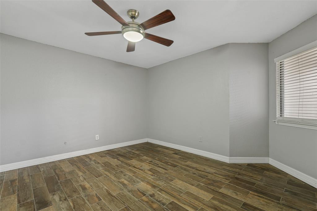 Arlington Oaks Condo - Residential