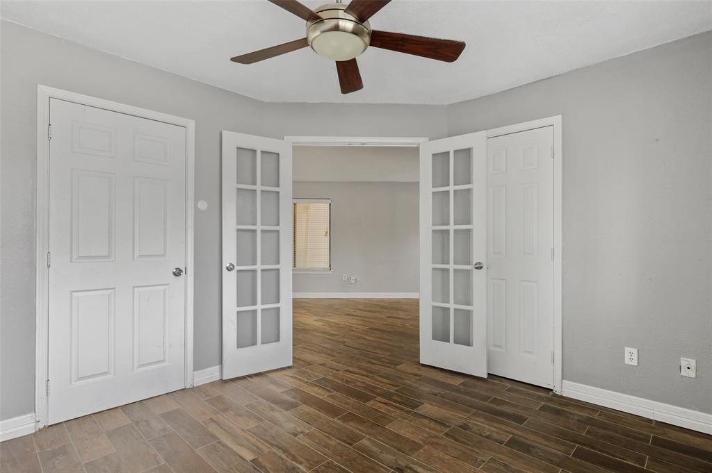 Arlington Oaks Condo - Residential