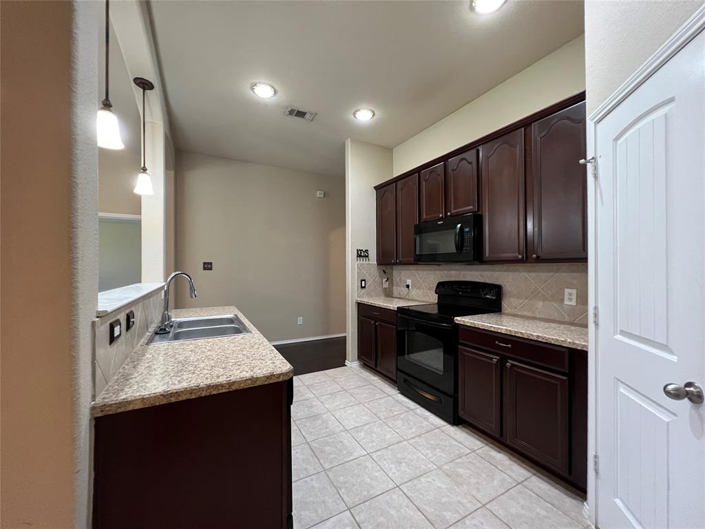 GLENBROOKE ESTATES PH 1 - Residential Lease