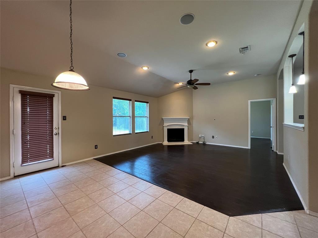 GLENBROOKE ESTATES PH 1 - Residential Lease