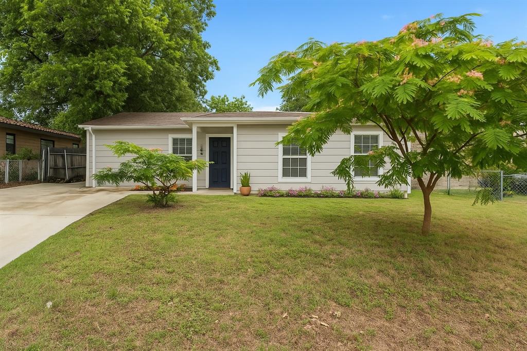 Agents read private remarks - Priced to Move! Now is your chance to grab a great deal on this charming Arlington home! This 3-bedroom, 1-bath residence features a welcoming layout with plenty of natural light, a cozy living area, and a spacious kitchen ready for your personal touch. The exterior boasts mature trees and a private backyard perfect for relaxing or entertaining. Conveniently located near parks, schools, shopping, and major highways, this property offers both comfort and accessibility. All offers will be pending bank approval, so act fast to make this home yours before it’s gone! This home has amazing potential for homeowners and investors alike.