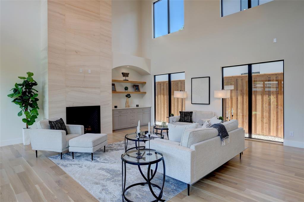 MIDWAY HOLLOW - Residential