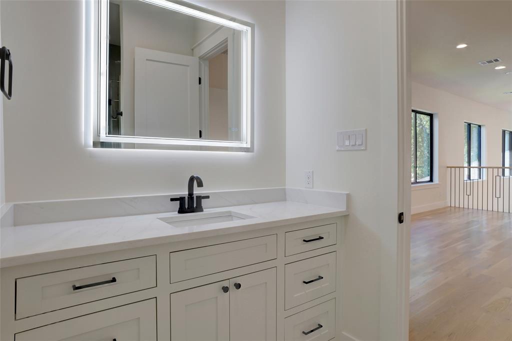 MIDWAY HOLLOW - Residential