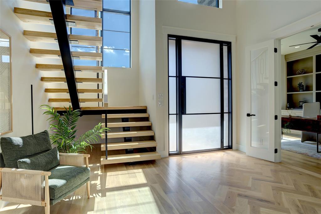MIDWAY HOLLOW - Residential
