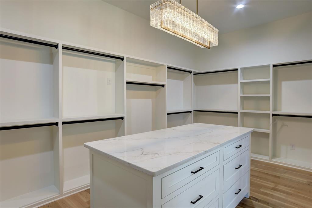 MIDWAY HOLLOW - Residential