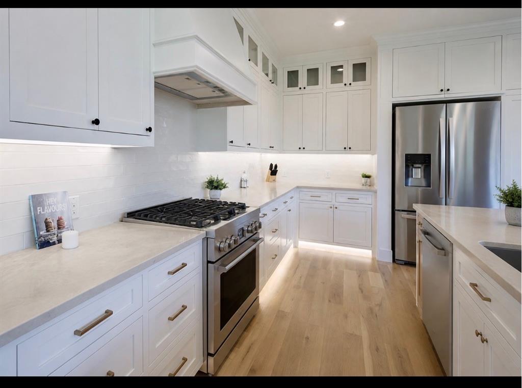 MIDWAY HOLLOW - Residential