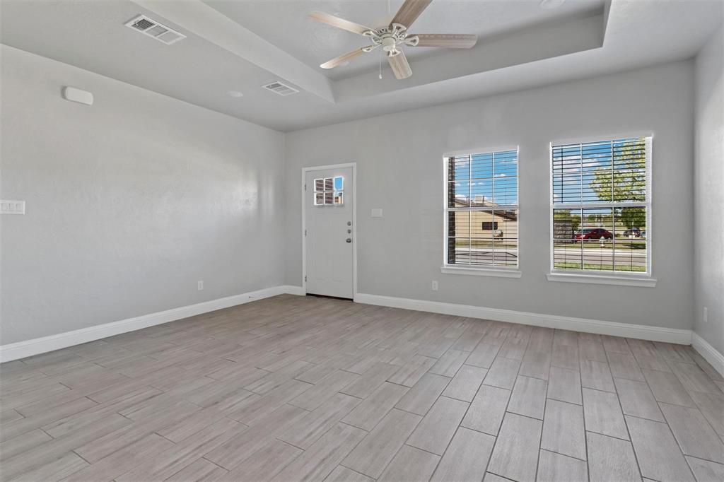 Charley Johnson's - Residential Lease