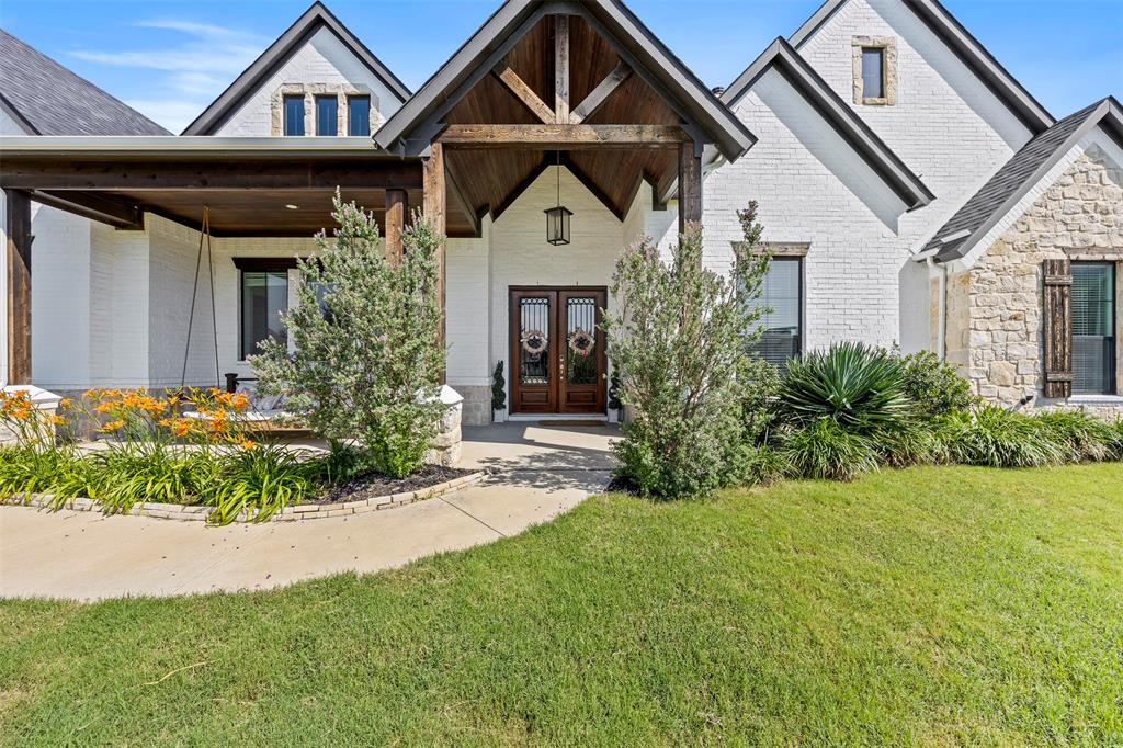 Cross Fence at Oak Vista - Residential