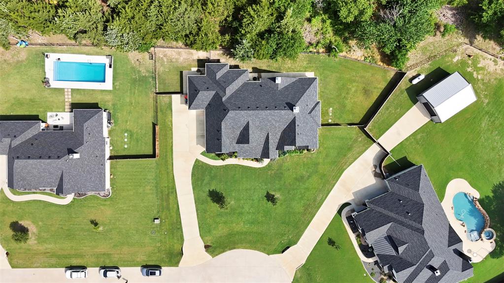 Cross Fence at Oak Vista - Residential