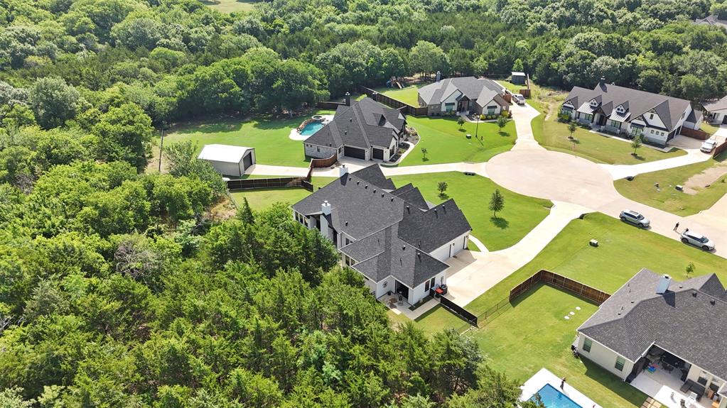 Cross Fence at Oak Vista - Residential