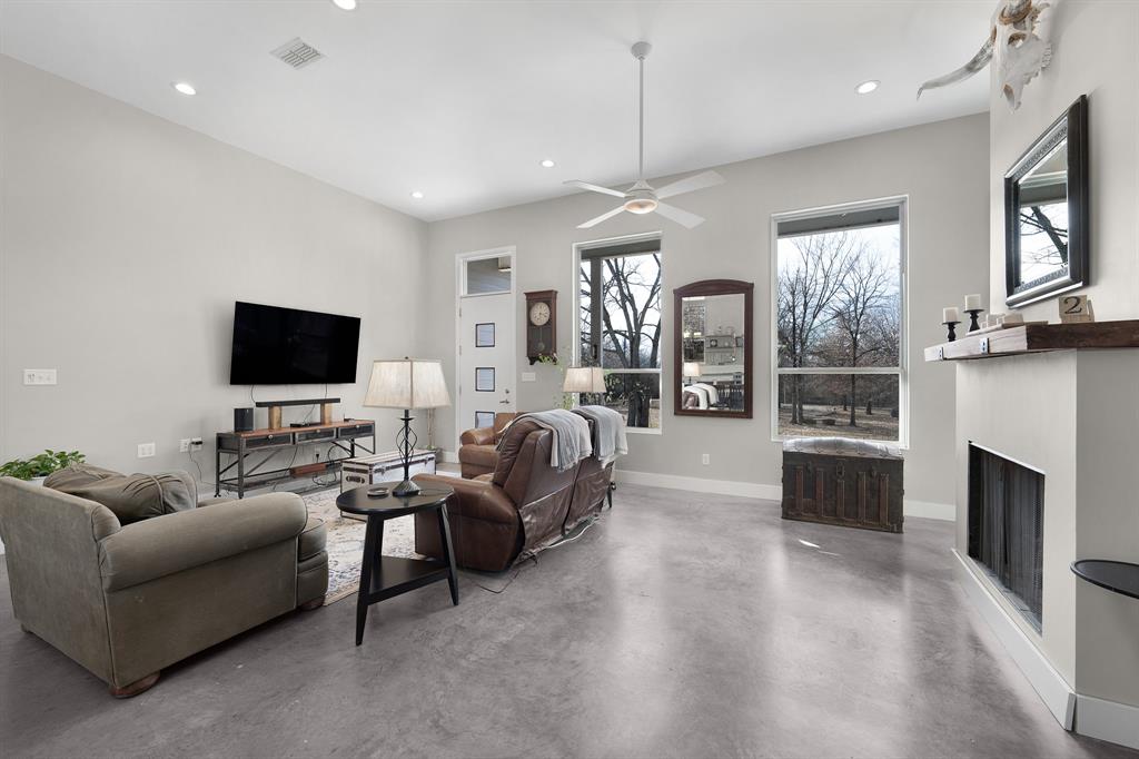 AB 521 T WILLISON - Residential