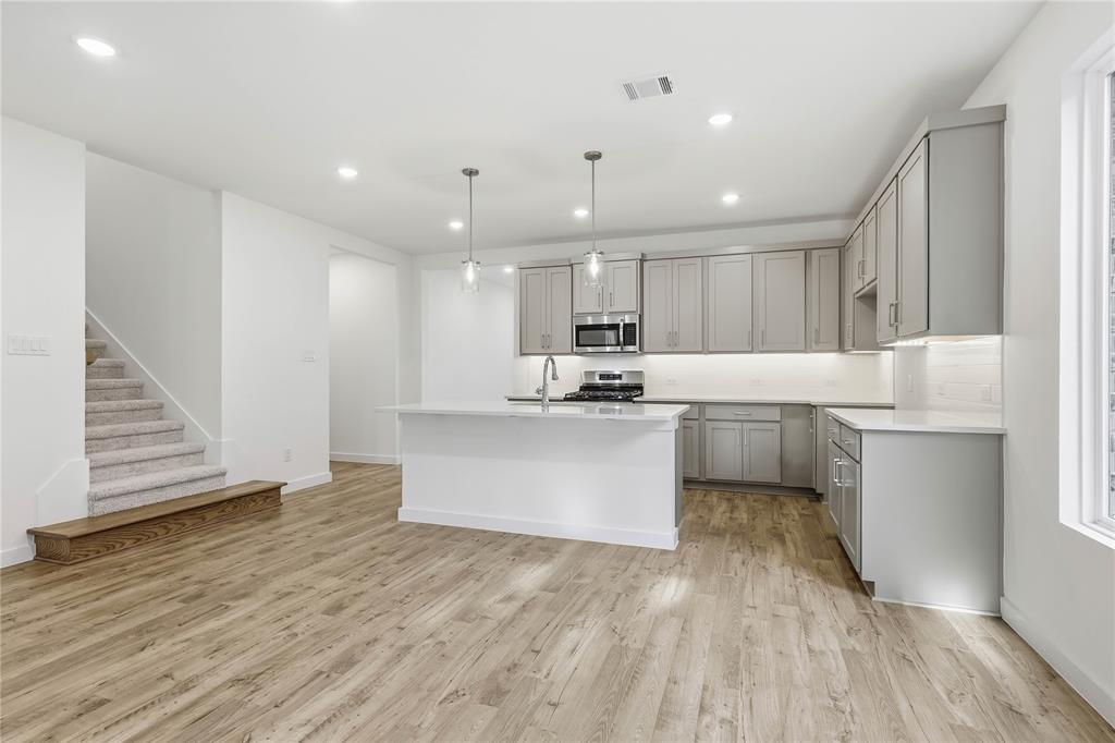 Meadow Lakes - Residential