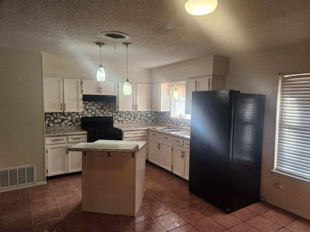 W J Newcomb #2 - Residential Lease