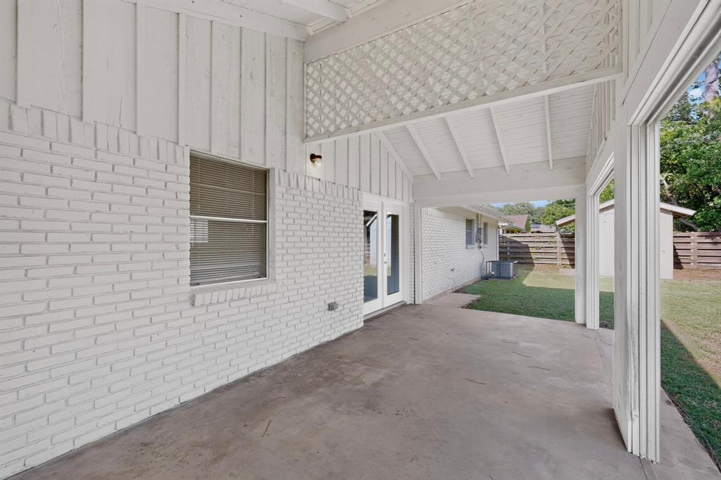 North Meadowbrook Village - Residential