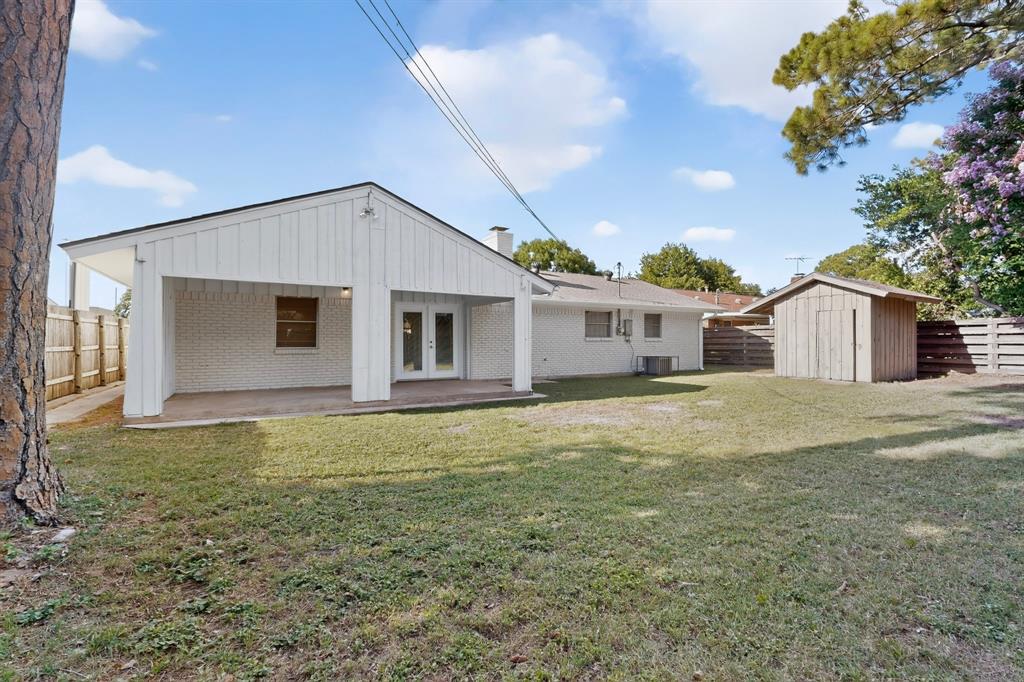 North Meadowbrook Village - Residential