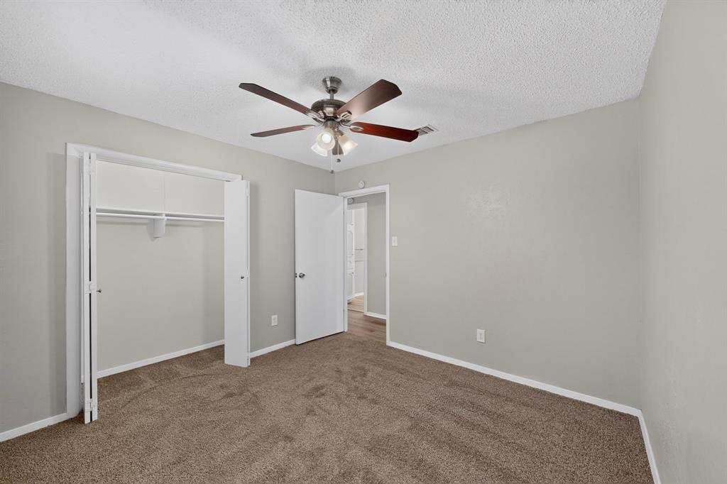 North Meadowbrook Village - Residential