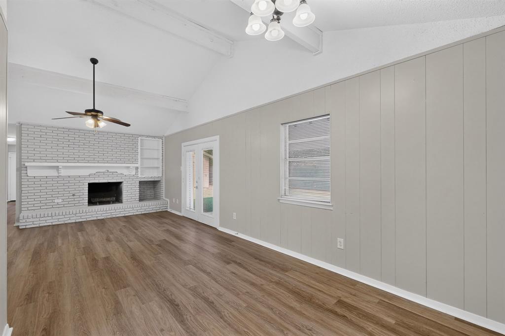 North Meadowbrook Village - Residential