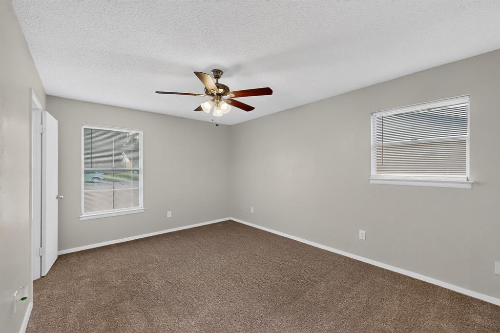North Meadowbrook Village - Residential