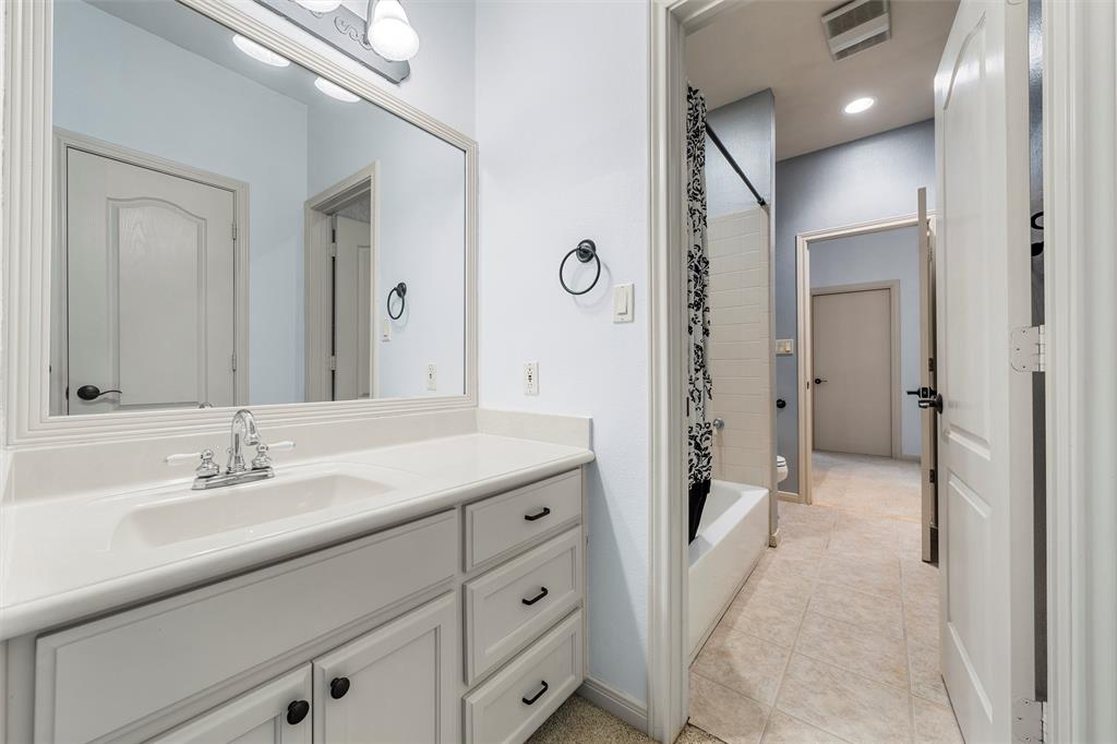 Three 17 River Oaks - Residential