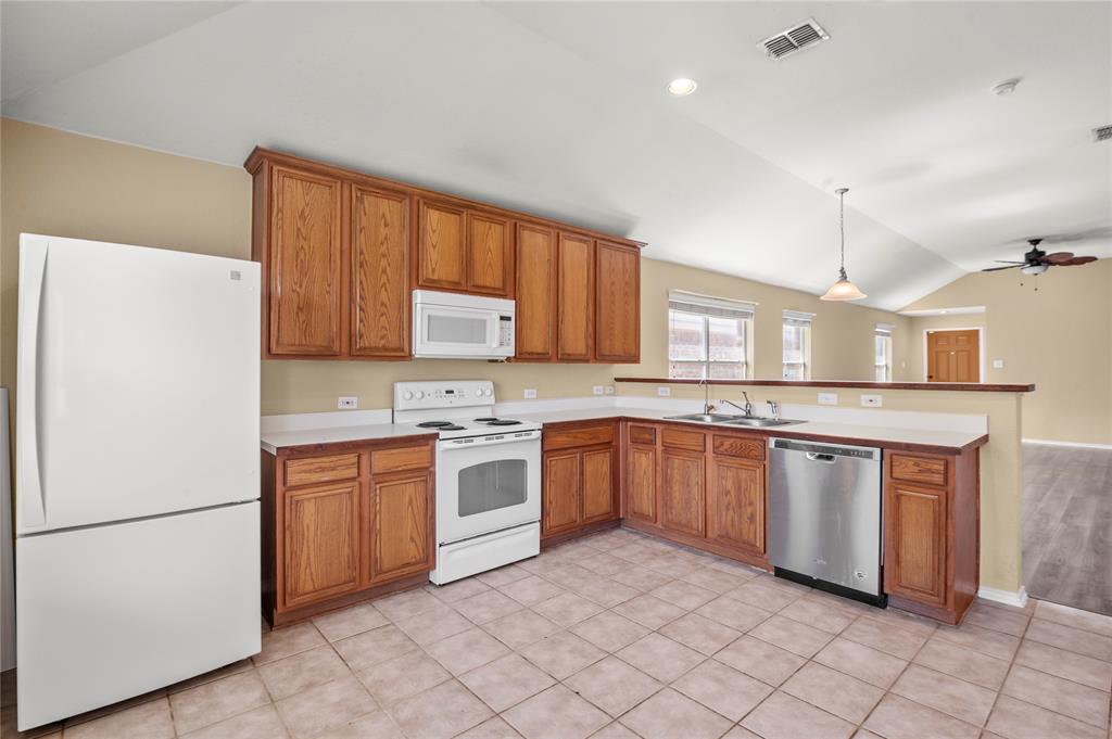 Sendera Ranch - Residential