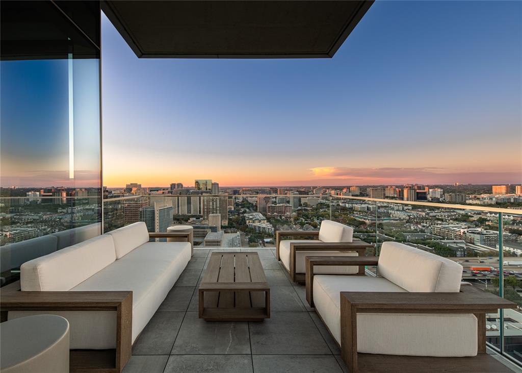 Arts Residences - Residential