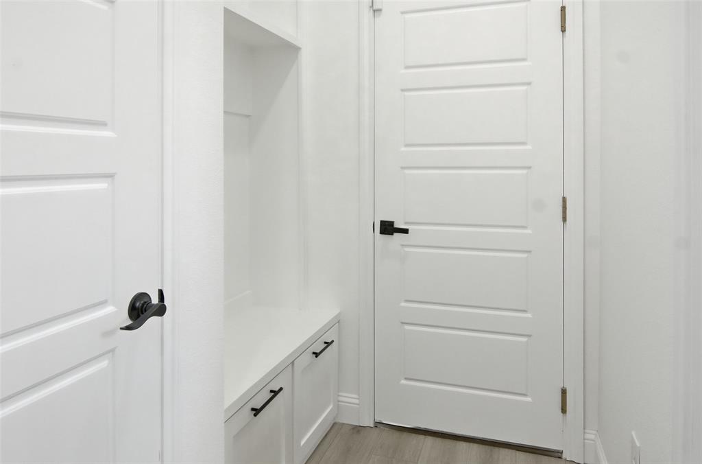 Ellis M G Add - Residential