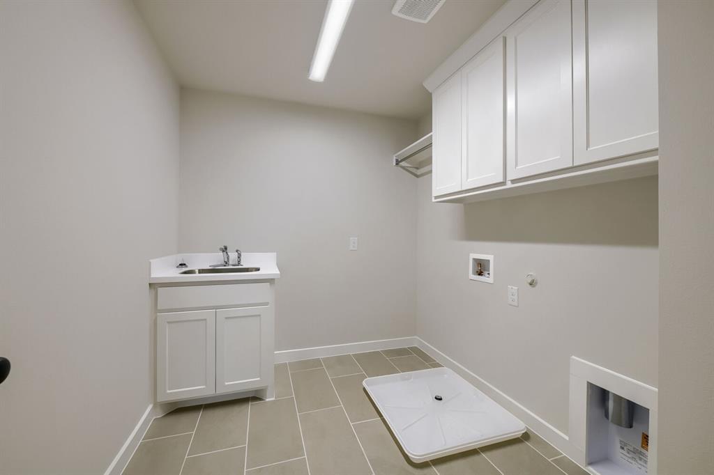 Mustang Lakes Villas - Residential